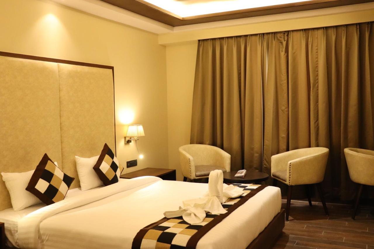 Hotel Grand Geeta Μπιαβάρ Εξωτερικό φωτογραφία