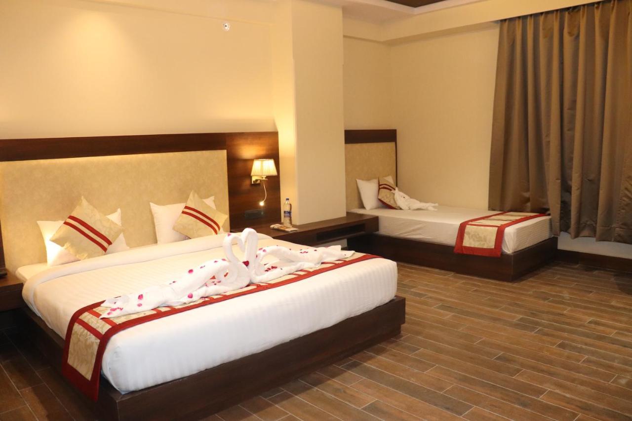 Hotel Grand Geeta Μπιαβάρ Εξωτερικό φωτογραφία
