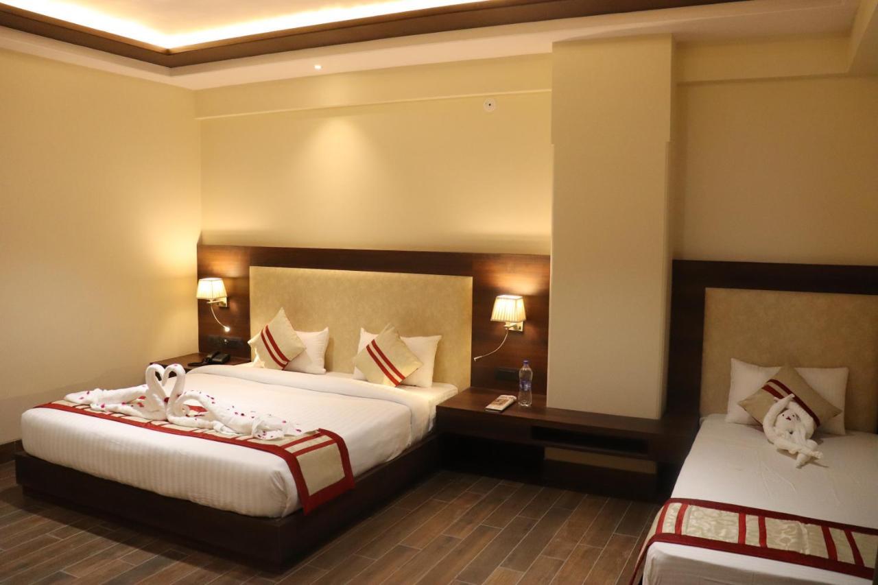 Hotel Grand Geeta Μπιαβάρ Εξωτερικό φωτογραφία